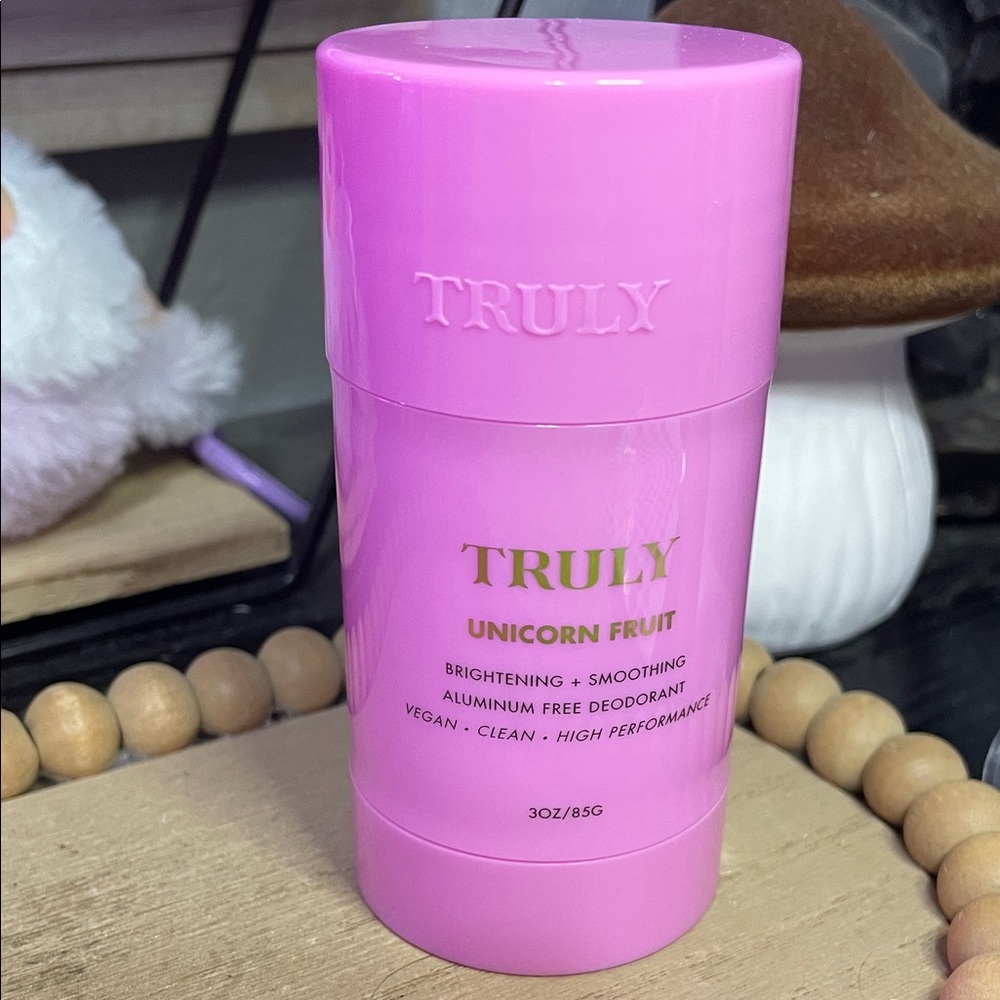 TRULY Pink Unicorn Fruit Deodorant